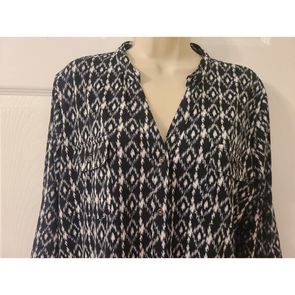 Faded Glory Tops - Faded Glory Women's XL Multicolor Geometric 3/4 Roll Tab Sleeve V-Neck Blouse